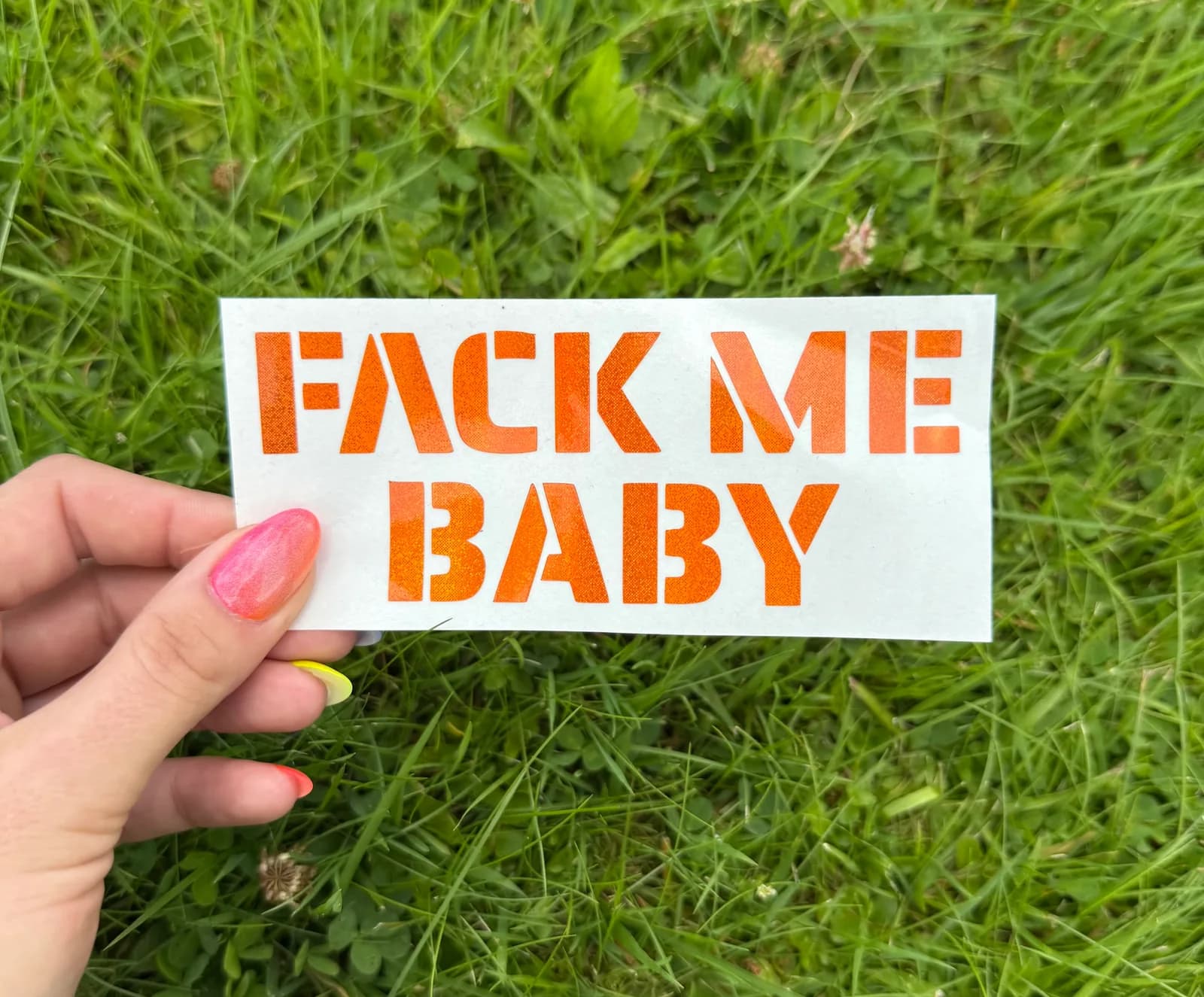Naklejka brokatowa pomarańczowa FACK ME BABY